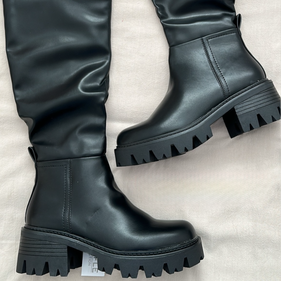 Top Trends/Goth Boots