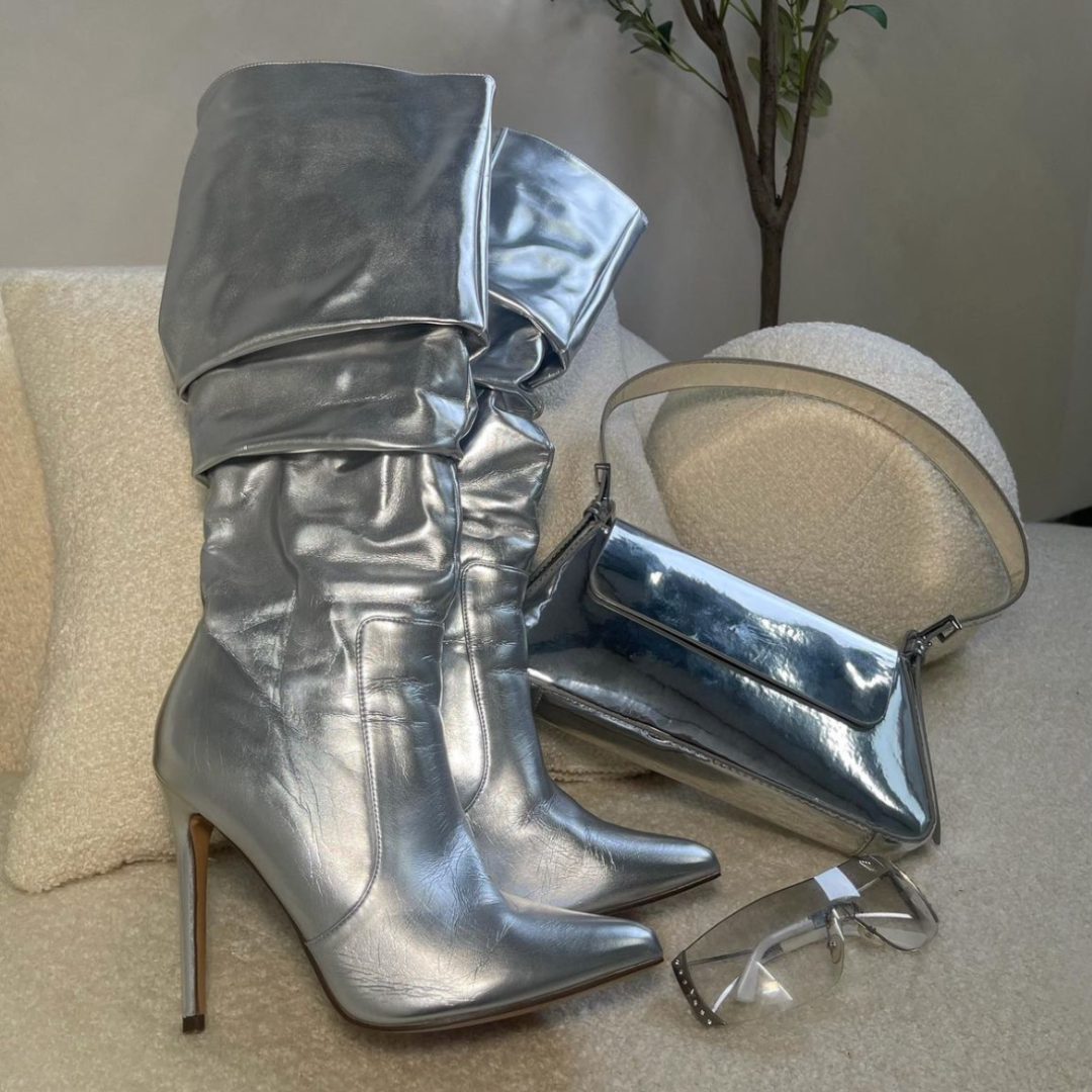 Top Trends/metallic boots