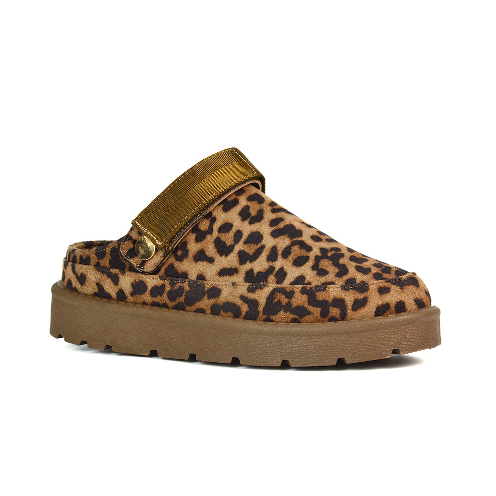 COLA33 CHEETAH SLIPPER BOOTS