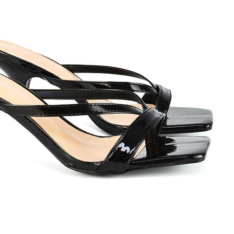 Black Patent UK 6 | EU 39 | US 8 | XY London