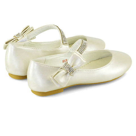 Lilo Kids Flat Bow Detail Diamante Embellished Detail Front Strap Wedding Ballerina Pump Shoes In Ivory