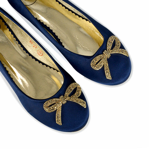 navy pumps