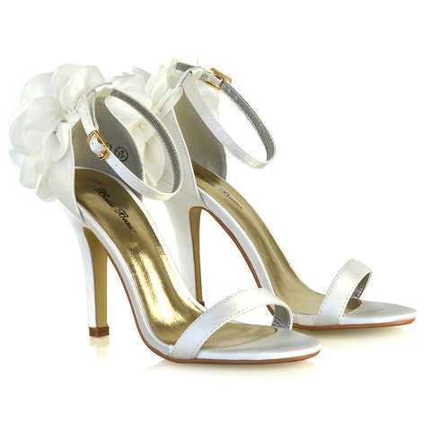 flower detail heels in ivory 