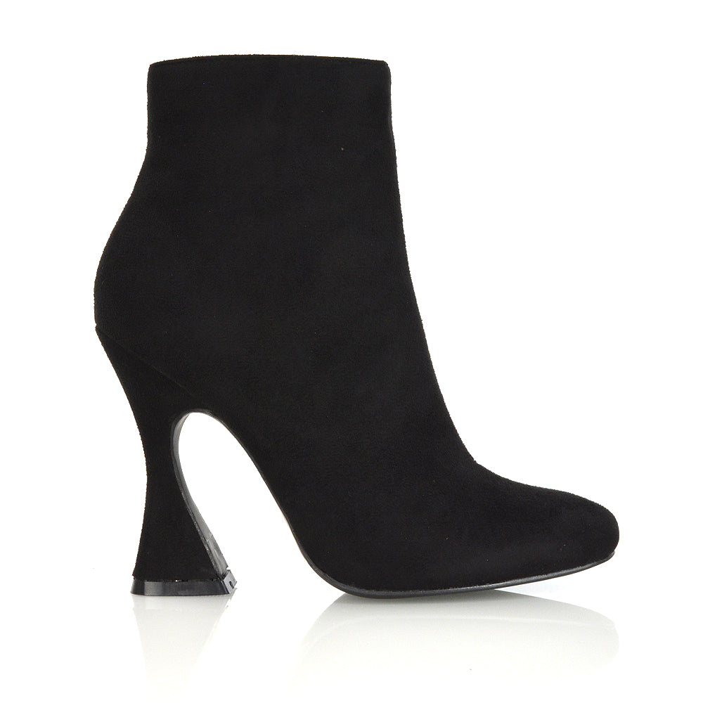 Black Faux Suede UK 5 | EU 38 | US 7 | XY London