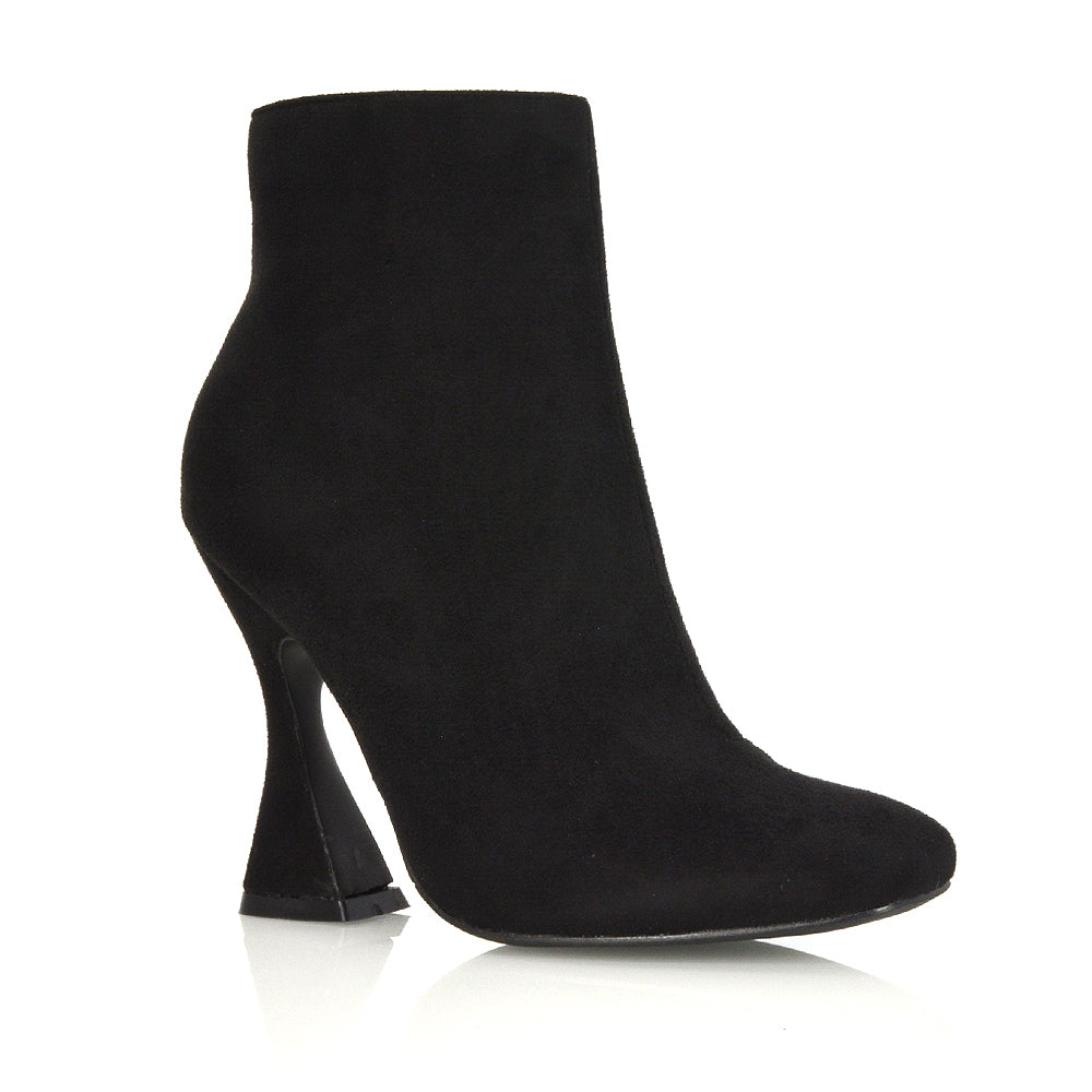 Black Faux Suede UK 6 | EU 39 | US 8 | XY London