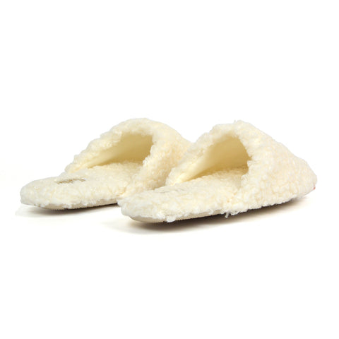 cream slippers