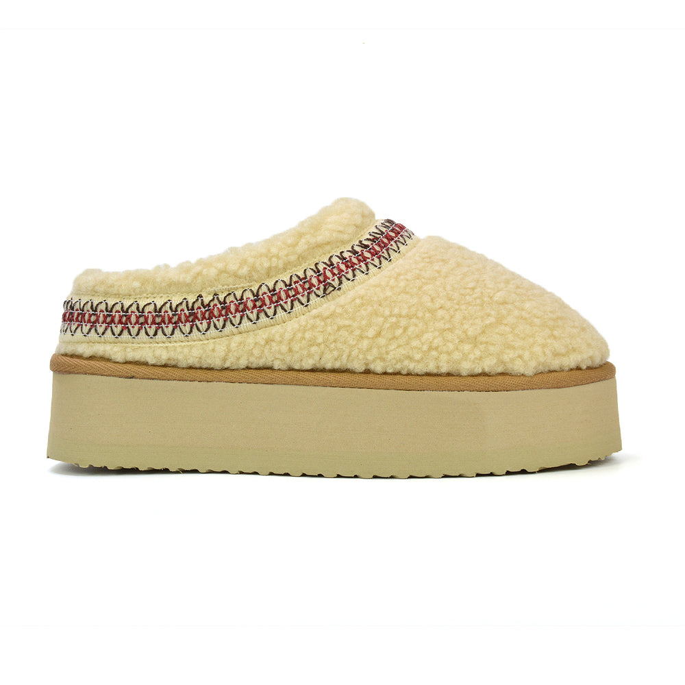 beige flat slippers